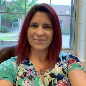 Meet your Posher, Hilery